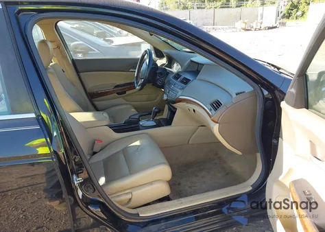 2010 Honda Accord 2.4 Ex-L из США, поврежденный, VIN 1HGCP2F80AA064439